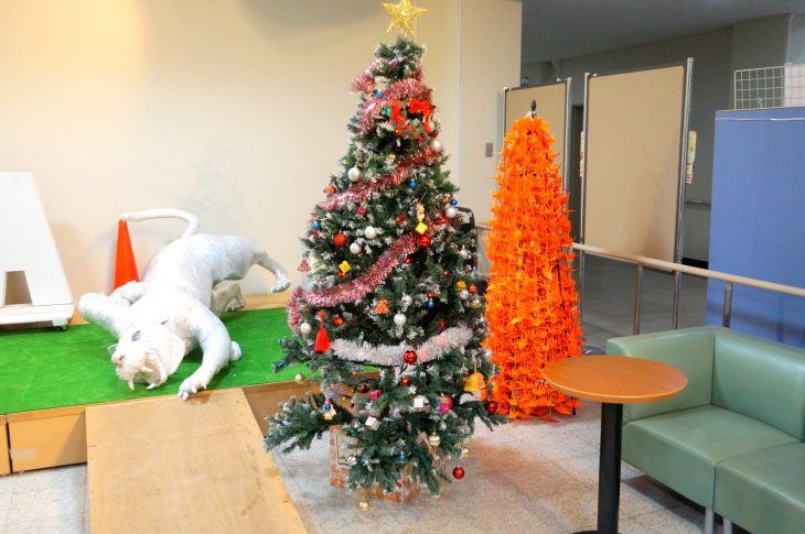 ロビー展示 クリスマスツリー展示2023